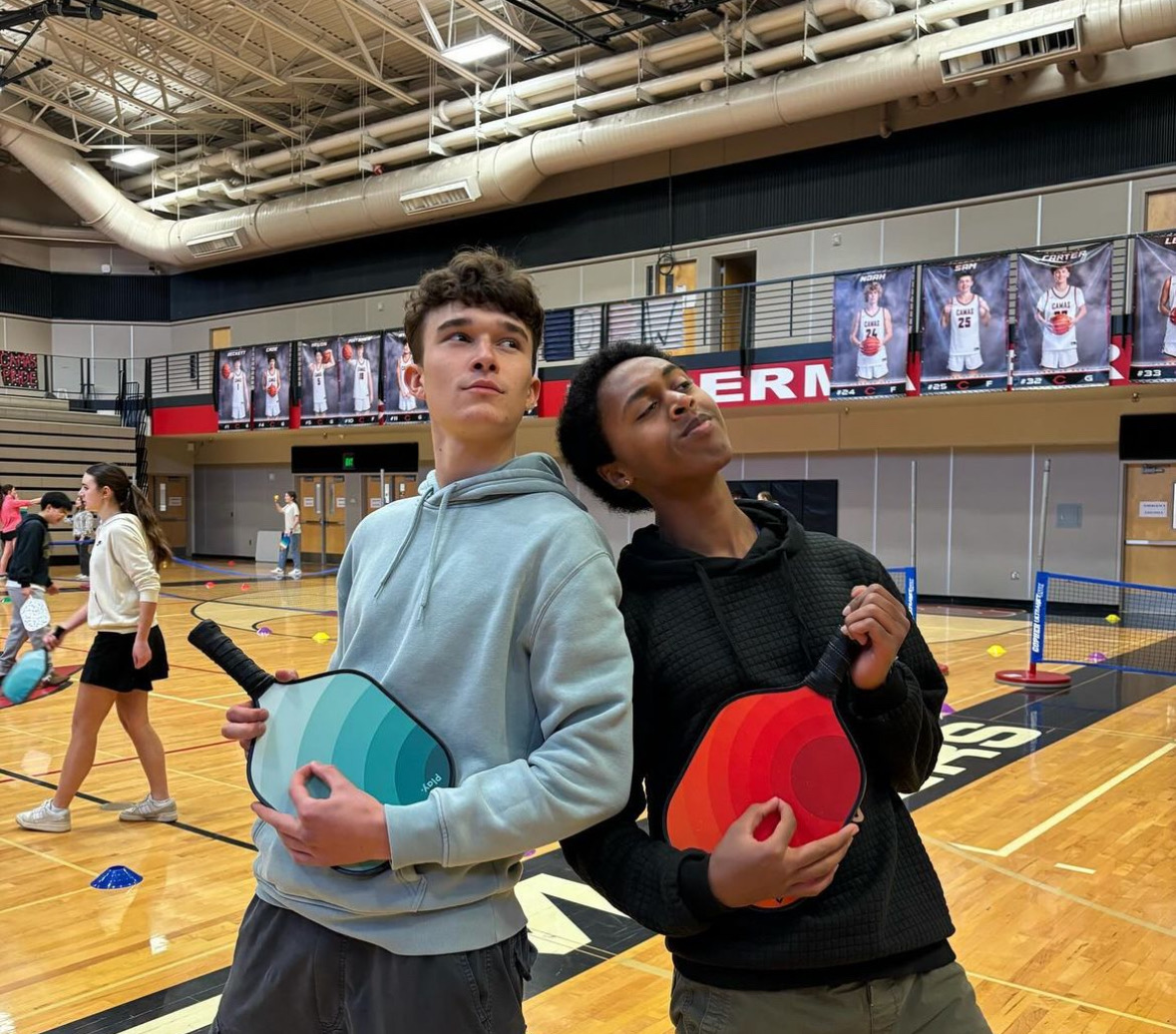 Sweet 16 Pickleball Tournament winners posing with their paddles, Photo Courtesy @camaspickleballassociation Official Instagram