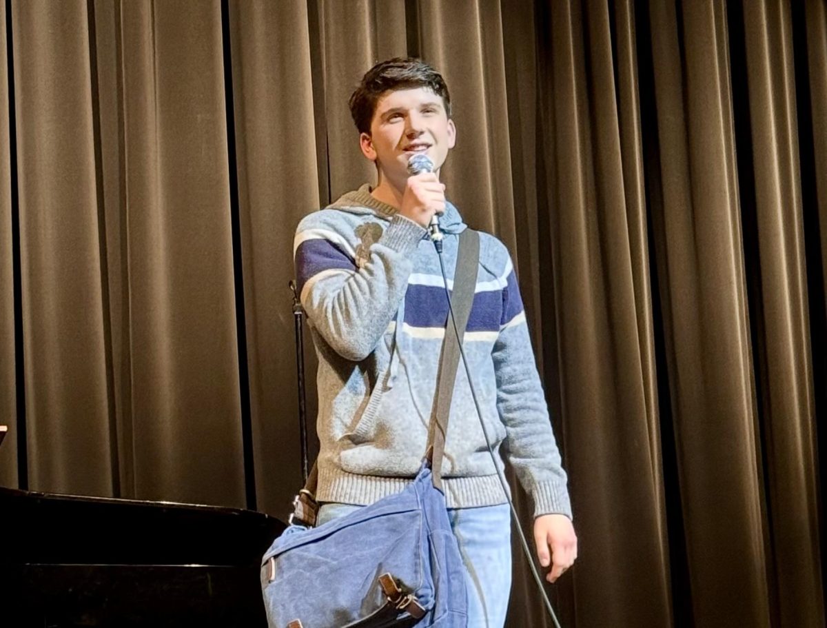 Vancleave performing at Evening On Broadway (Brittney Mueller)