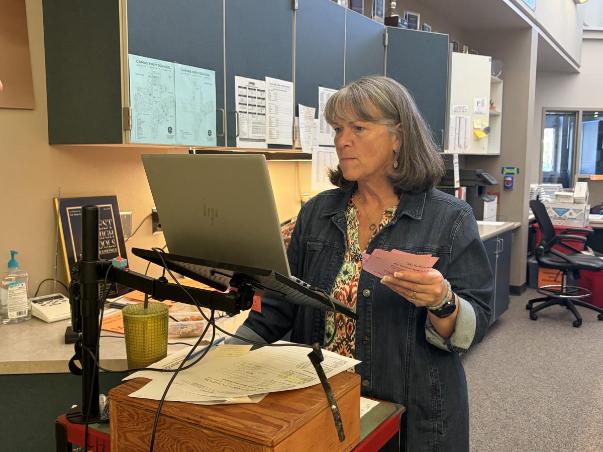 Beth Filion working at her mobile desk (courtesy of Lily Runge)